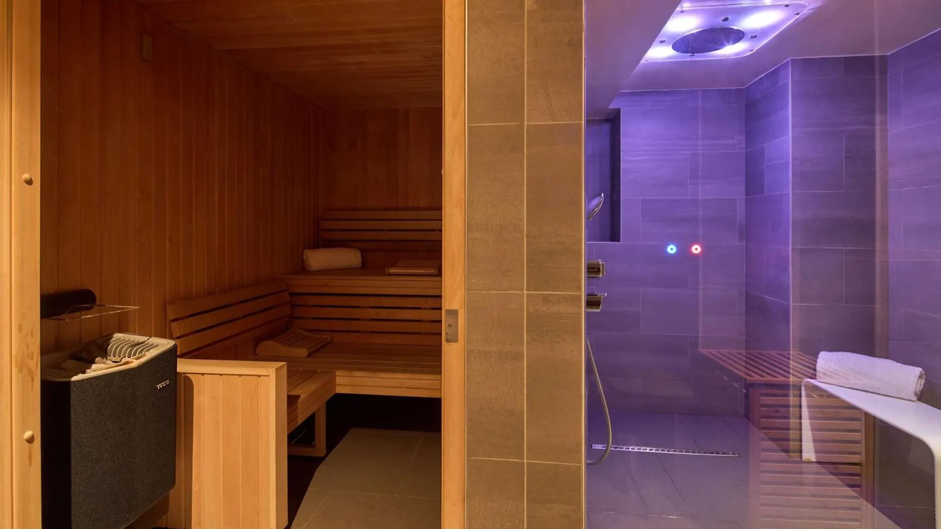 Western La Demeure Hotel 4*